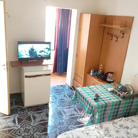 Apartment Pine Private 17 Tirana